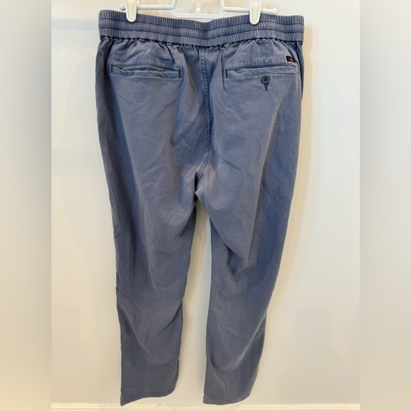 Faherty Mens Essential Drawstring Pants size L, color Ember (blue grey) - Picture 2 of 7